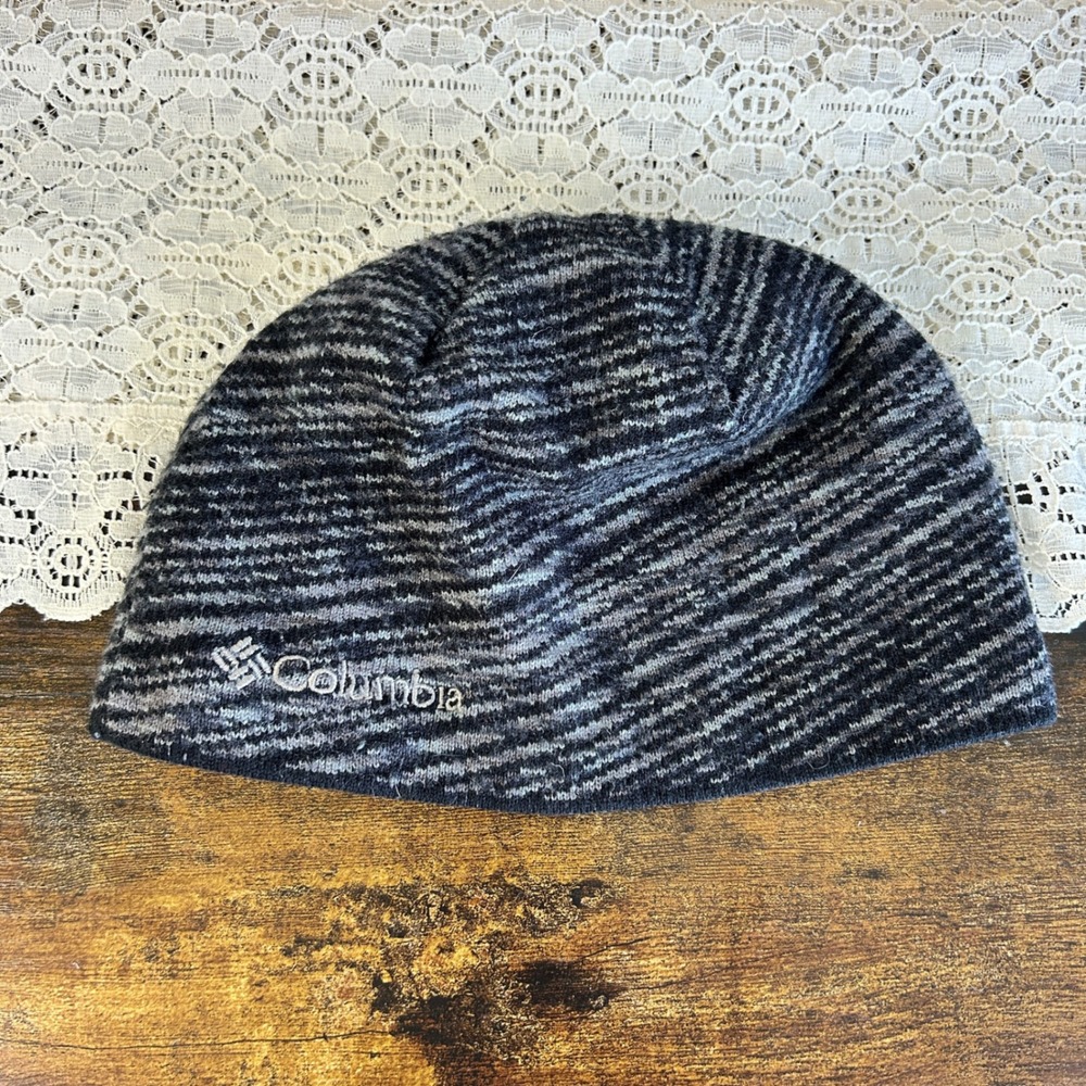 Columbia Sportswear Gray Black Striped Knit Fleece Lined Beanie Hat Unisex OSFA